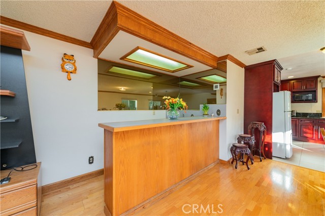 Detail Gallery Image 8 of 30 For 19350 Bloomfield Ave, Cerritos,  CA 90703 - 4 Beds | 2 Baths