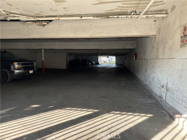 Detail Gallery Image 11 of 11 For 709 E Chestnut Ave, Santa Ana,  CA 92701 - – Beds | – Baths