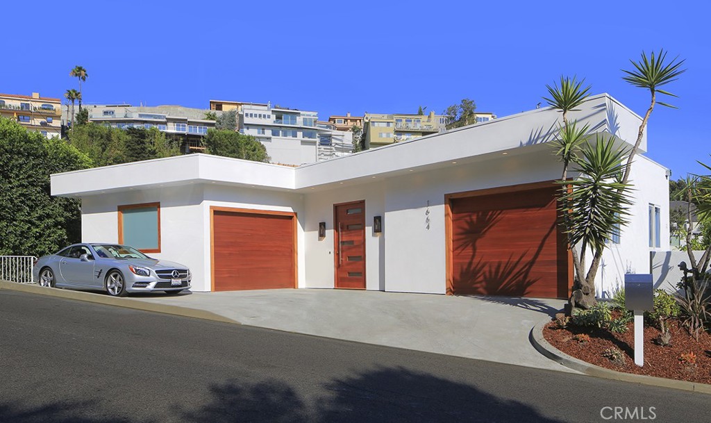1664 Sunset Plaza Drive