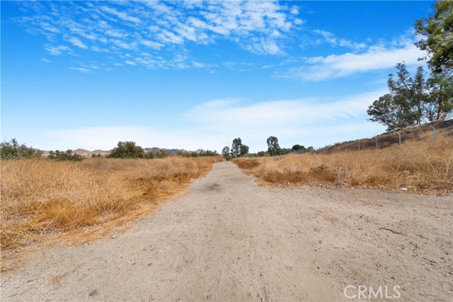 Detail Gallery Image 9 of 35 For 1 Grand Ave, Lake Elsinore,  CA 92530 - – Beds | – Baths