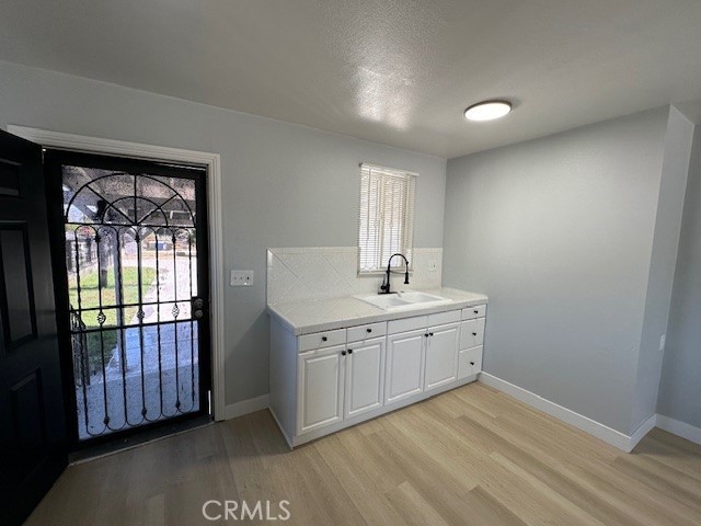 Detail Gallery Image 14 of 20 For 995 Western Ave, San Bernardino,  CA 92411 - 2 Beds | 1 Baths