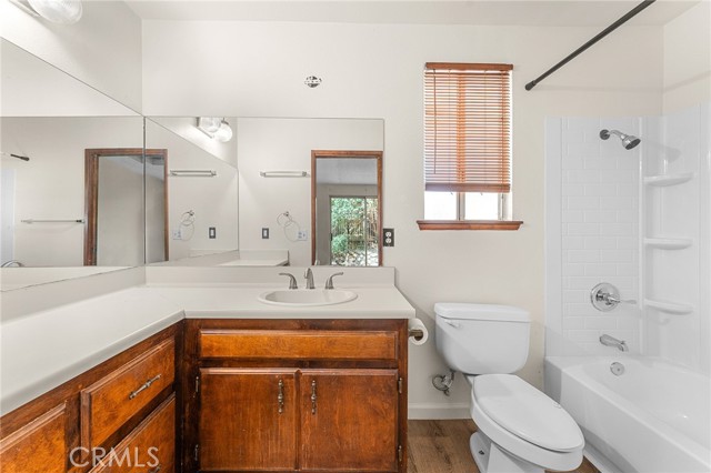 1204 San Jacinto, Redlands CA: https://media.crmls.org/medias/b230811f-826a-48cd-b4f3-09f1758c7497.jpg