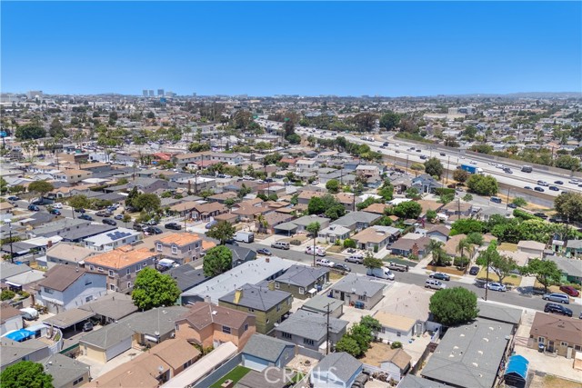 4220 W 165th Street, Lawndale CA: https://media.crmls.org/medias/b2308a6e-e27b-4738-9402-51b3ef247f59.jpg
