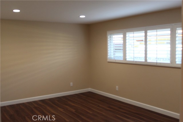 Detail Gallery Image 16 of 33 For 1556 23rd St, Manhattan Beach,  CA 90266 - 3 Beds | 2 Baths