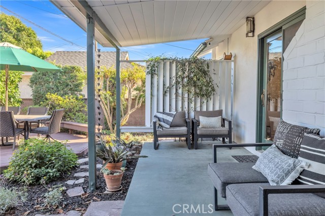 3032 Ostrom, Long Beach CA: https://media.crmls.org/medias/b23194d4-a2ff-460d-9ef0-91d98897973b.jpg