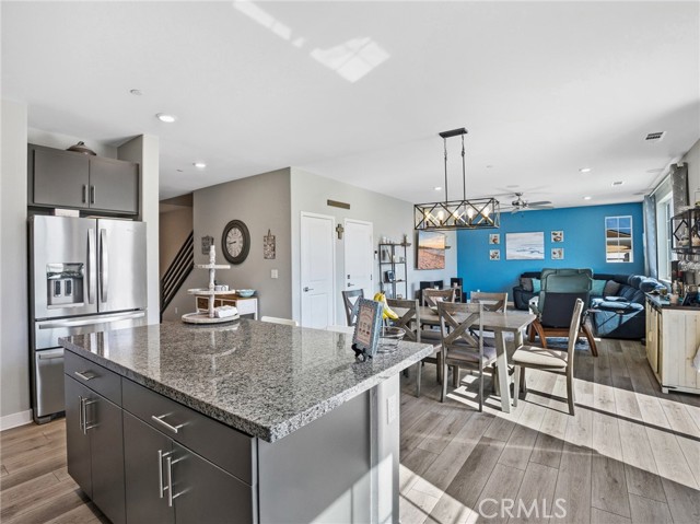 Detail Gallery Image 18 of 47 For 571 Tucker, Rialto,  CA 92377 - 4 Beds | 3 Baths