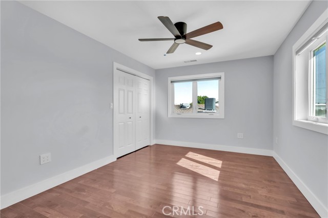 Detail Gallery Image 17 of 32 For 12812 Short, Los Angeles,  CA 90066 - 5 Beds | 3 Baths