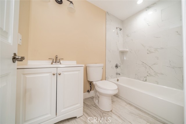 555 N Meridian Avenue, San Bernardino CA: https://media.crmls.org/medias/b2332355-dd73-481b-9e68-6dbebe19171f.jpg