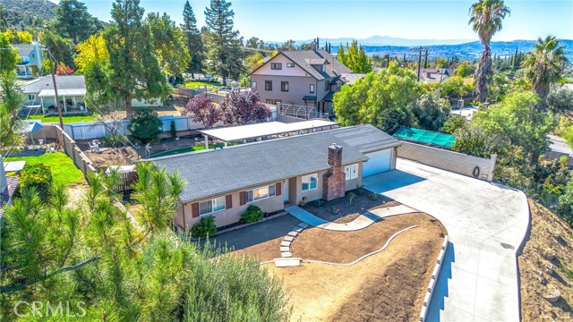 11336 Acropolis Drive, Yucaipa CA: https://media.crmls.org/medias/b2343bcb-b825-4022-a730-70c3d7482667.jpg