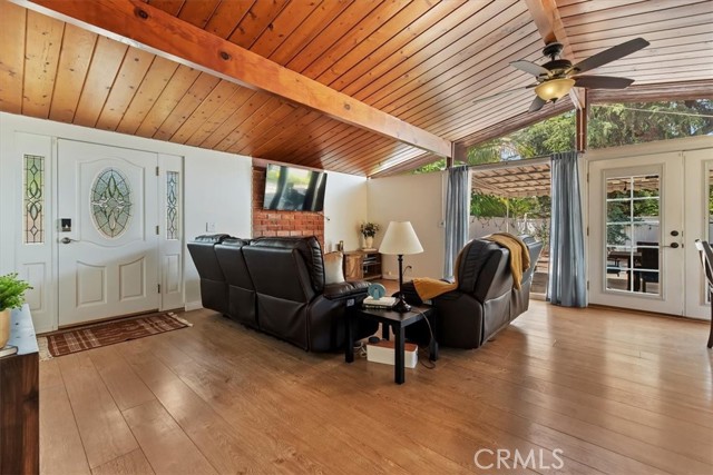 550 N Dexford Drive, La Habra CA: https://media.crmls.org/medias/b2350517-713a-4a97-a9c8-2c4cb4005994.jpg