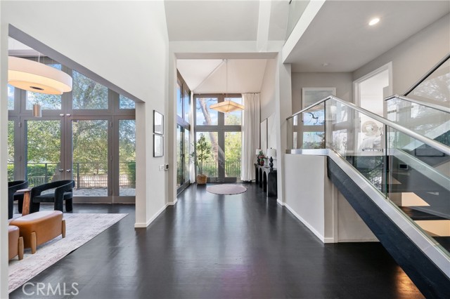 Image 7 of 68 For 9653 Oak Pass Rd