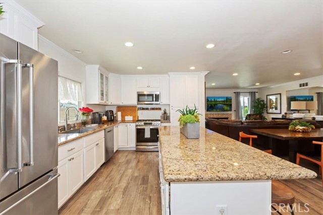Detail Gallery Image 6 of 33 For 7722 Park Mccomber Cir, Buena Park,  CA 90621 - 3 Beds | 2 Baths