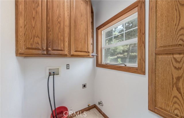 Detail Gallery Image 15 of 41 For 1840 Old Waterman Canyon Rd, San Bernardino,  CA 92404 - 3 Beds | 3/1 Baths