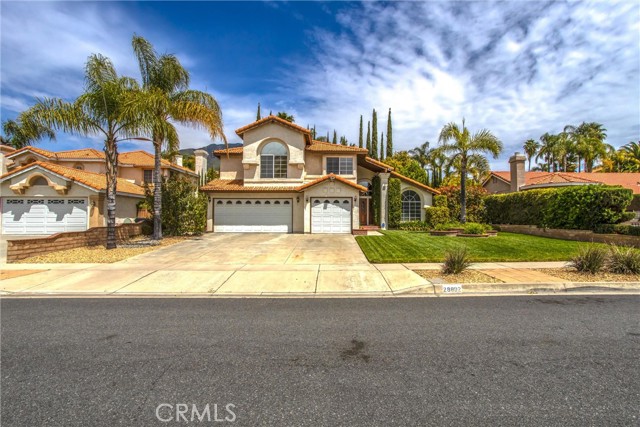 Detail Gallery Image 2 of 53 For 28802 Bristol St, Highland,  CA 92346 - 4 Beds | 2/1 Baths