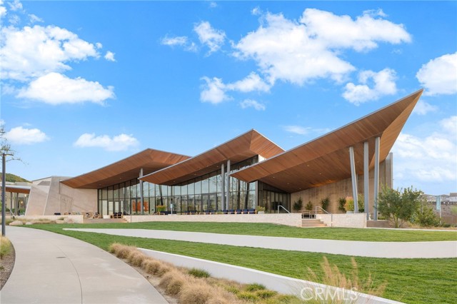 Detail Gallery Image 32 of 38 For 27225 Cranmore #101,  Valencia,  CA 91381 - 3 Beds | 3/1 Baths