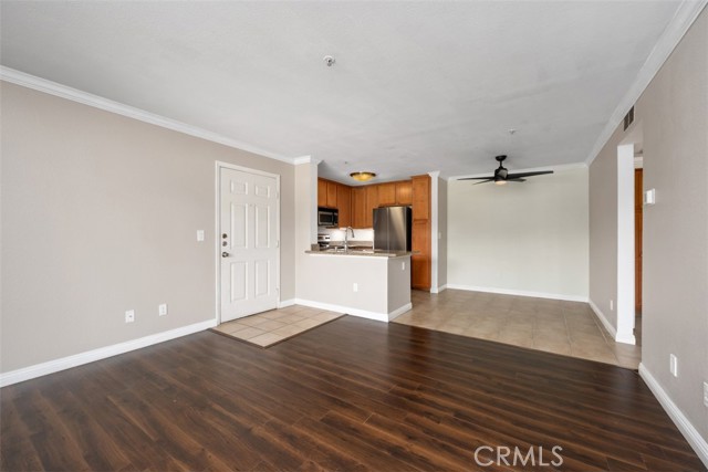 Detail Gallery Image 12 of 39 For 2045 Las Colinas Cir #103,  Corona,  CA 92879 - 1 Beds | 1 Baths