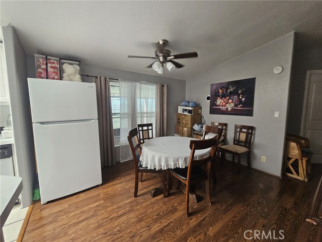 Detail Gallery Image 22 of 22 For 16600 Downey Ave #27,  Paramount,  CA 90723 - 4 Beds | 2 Baths