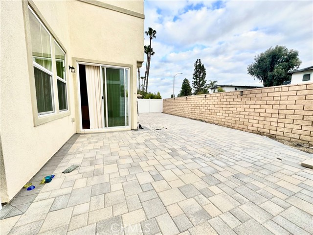 Detail Gallery Image 21 of 28 For 403 Aura Dr, Costa Mesa,  CA 92626 - 4 Beds | 3 Baths