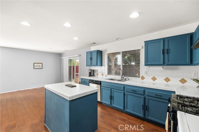 Detail Gallery Image 12 of 47 For 28346 Saddlecrest St, Menifee,  CA 92585 - 4 Beds | 2/1 Baths