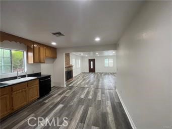 Detail Gallery Image 7 of 16 For 22029 Covello, Canoga Park,  CA 91303 - 3 Beds | 2 Baths