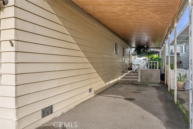 Detail Gallery Image 3 of 29 For 15621 Beach Bld #103,  Westminster,  CA 92683 - 2 Beds | 2 Baths