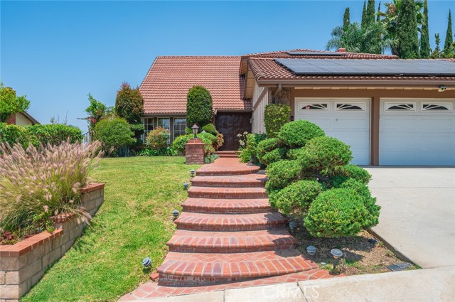 21557 Ambushers Street, Diamond Bar CA: https://media.crmls.org/medias/b23c66cc-eaf5-47bb-bc16-a1cd386c877f.jpg