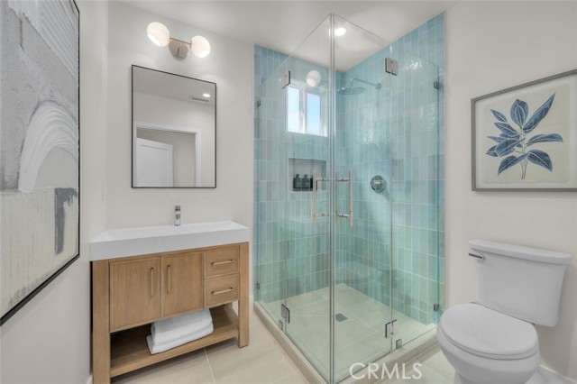 2411 Thomas Avenue, Redondo Beach CA: https://media.crmls.org/medias/b23cbf32-1b91-44e0-b891-82568fa97a11.jpg