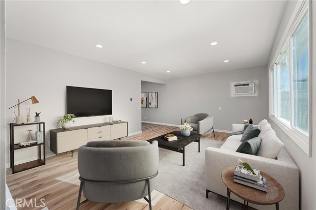 Front Image Thumbnail for CROC25267015