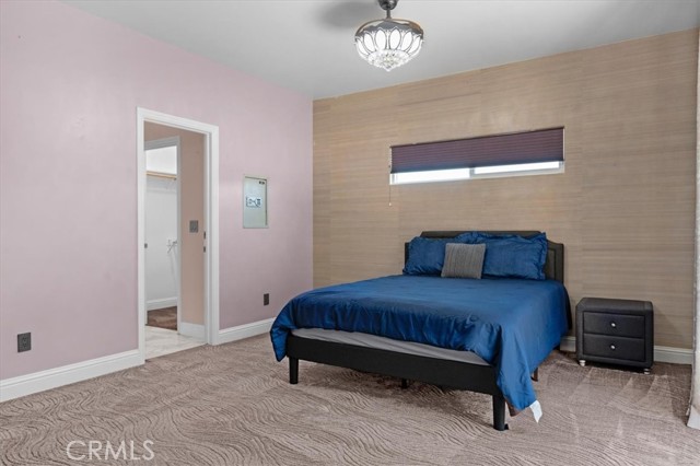 13715 E Nebraska Avenue, Kingsburg CA: https://media.crmls.org/medias/b23de444-e5af-4ef5-af78-f7f3ec06288d.jpg