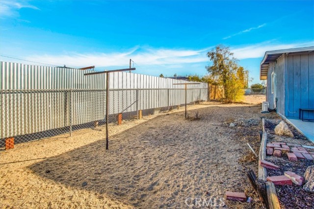 Detail Gallery Image 29 of 41 For 7227 Sherman Hoyt Ave, Twentynine Palms,  CA 92277 - 3 Beds | 1 Baths