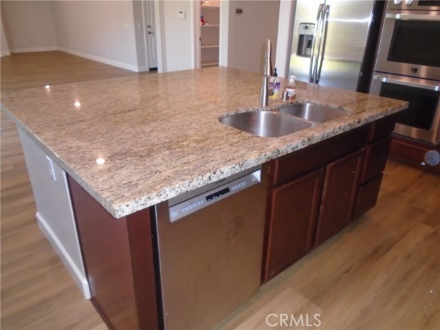 4081 Chamomile Court, San Bernardino CA: https://media.crmls.org/medias/b23df54a-ca99-4b7e-a8fb-0c64ec9d60c4.jpg