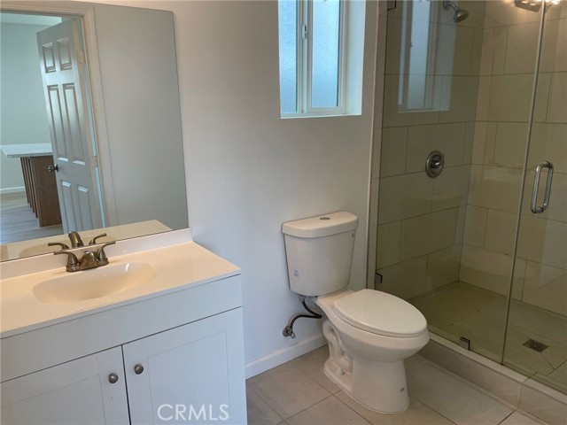 Detail Gallery Image 14 of 19 For 315 N Alvarado St #1/2,  Los Angeles,  CA 90026 - 4 Beds | 3 Baths