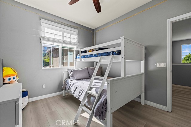 Detail Gallery Image 42 of 60 For 24106 Village Cir, Valencia,  CA 91354 - 4 Beds | 3 Baths