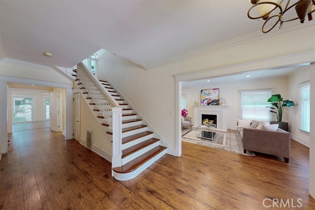 268 S Norton Avenue, Los Angeles CA: https://media.crmls.org/medias/b240a4bd-b272-46d3-ac33-9b90d58abcce.jpg