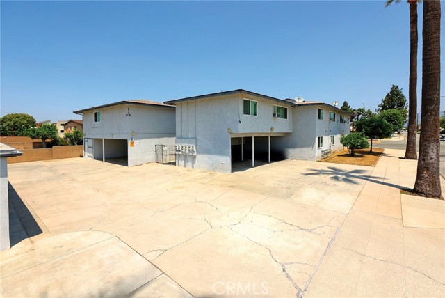270 E Badillo Street, Covina CA: https://media.crmls.org/medias/b240e454-dd40-470c-800a-885babb03481.jpg