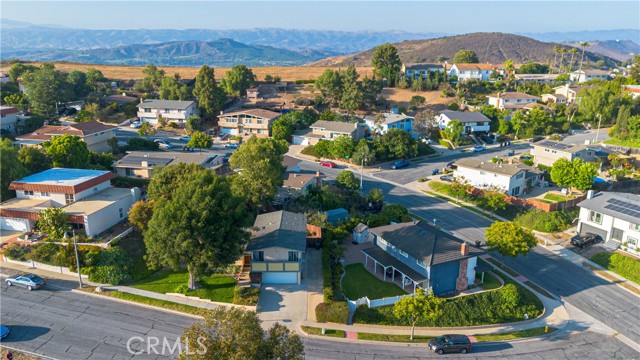 4296 Avenida Amelgado, Thousand Oaks CA: https://media.crmls.org/medias/b24182a0-ec07-4243-b249-9804a9fa2687.jpg
