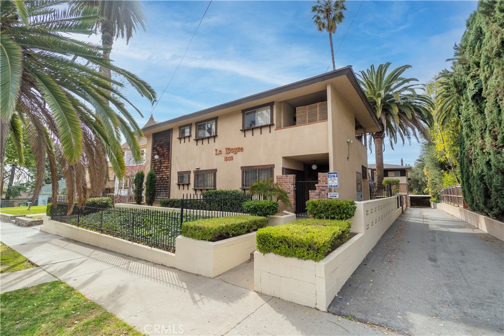 1509 N Raymond Avenue, Pasadena, CA 91103
