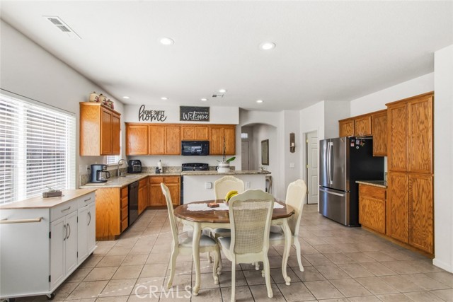 Detail Gallery Image 16 of 37 For 2408 Snapdragon Ct, Modesto,  CA 95355 - 3 Beds | 2 Baths