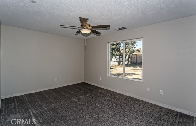 Detail Gallery Image 17 of 29 For 18428 Carob St, Hesperia,  CA 92345 - 4 Beds | 2/1 Baths