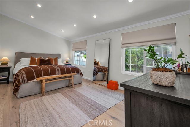 17152 Escalon Drive, Encino CA: https://media.crmls.org/medias/b2446b60-d9df-4ae0-9bb8-522db26f0a33.jpg