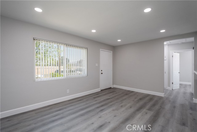 Detail Gallery Image 4 of 17 For 3630 Russell St, Riverside,  CA 92501 - 2 Beds | 1 Baths