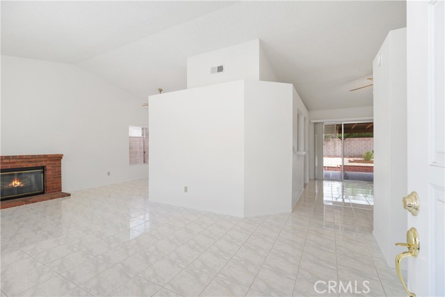 26444 Columbus Drive, Menifee CA: https://media.crmls.org/medias/b246109c-d8b3-43d0-9e8d-f8f0c6a1d61f.jpg