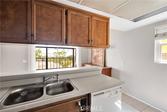 555 Mesquite Road, Pinon Hills CA: https://media.crmls.org/medias/b246186e-e176-48cd-b3ef-131360f6389d.jpg
