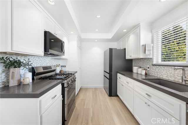 1245 8th Street photo 17