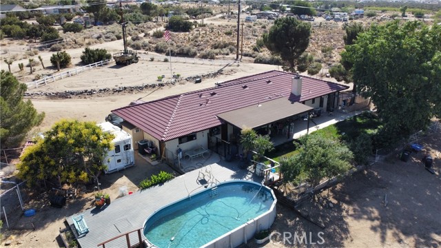 2390 Trinity Road, Pinon Hills CA: https://media.crmls.org/medias/b246fcb7-84a2-44bc-8817-f7d3464f37db.jpg