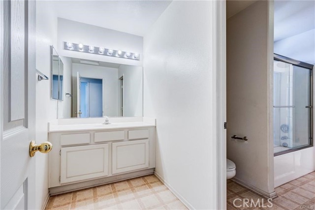 8961 Newcastle Avenue, Hesperia CA: https://media.crmls.org/medias/b247934d-5dc2-408d-831f-7c167f2267b7.jpg