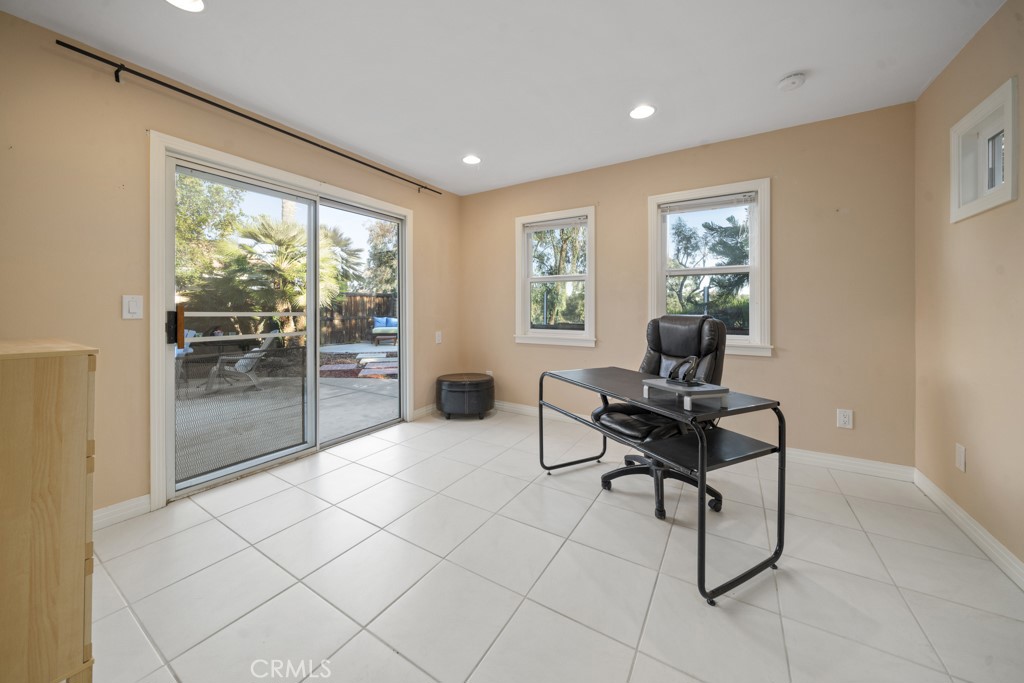 MLS #OC25236050 image #6