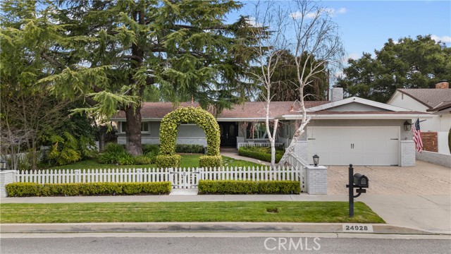 Detail Gallery Image 1 of 1 For 24928 Green Mill Ave, Newhall,  CA 91321 - 3 Beds | 2 Baths