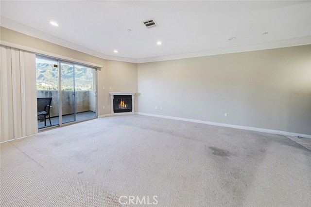 Detail Gallery Image 9 of 33 For 1515 Grismer Ave #302,  Burbank,  CA 91504 - 2 Beds | 2 Baths