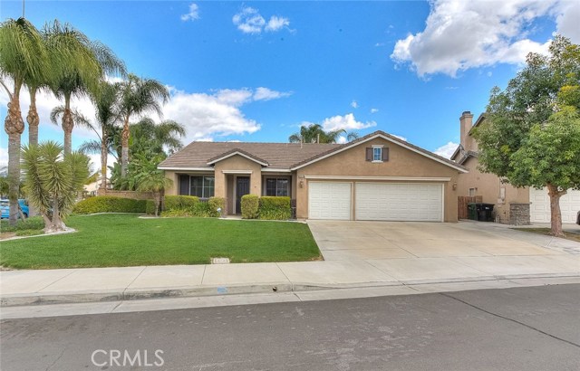 6944 Goldfinch Circle, Eastvale, CA 92880